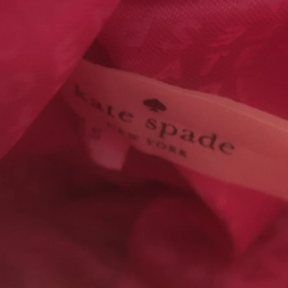 KATE‎ SPADE Pebbled Leather Wristlet Clutch Black Zip Close Pink Liner Cow